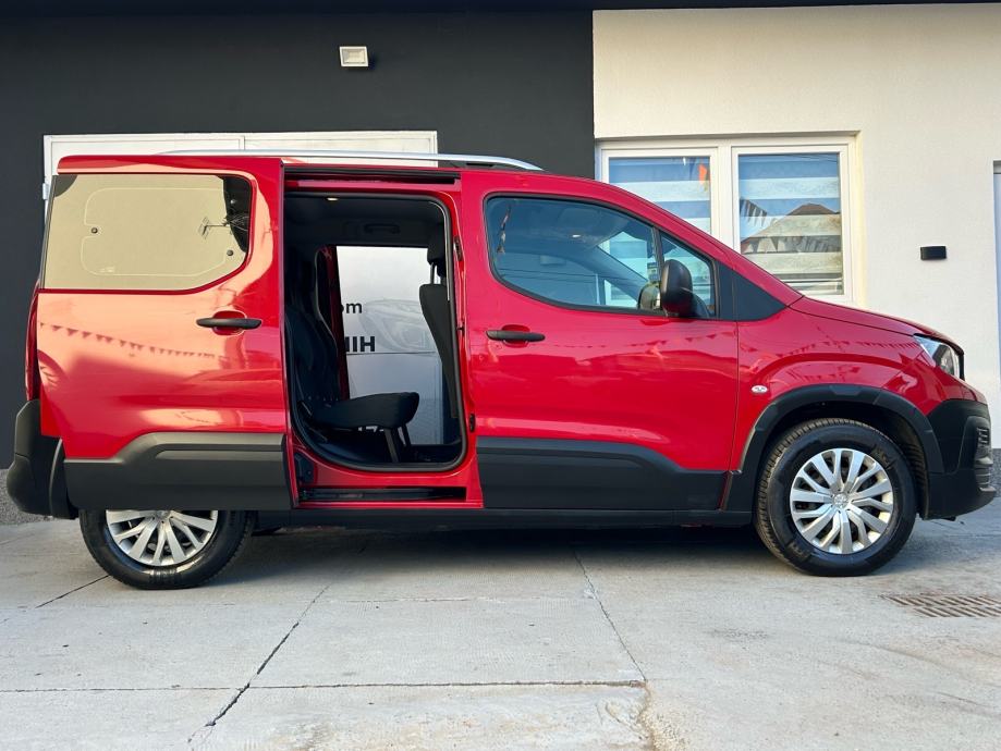 Peugeot Rifter 1,5 HDI 2019G.M-1 NOVI MODEL KOPLETNA VELIKI SERVISNA, fotografija 11