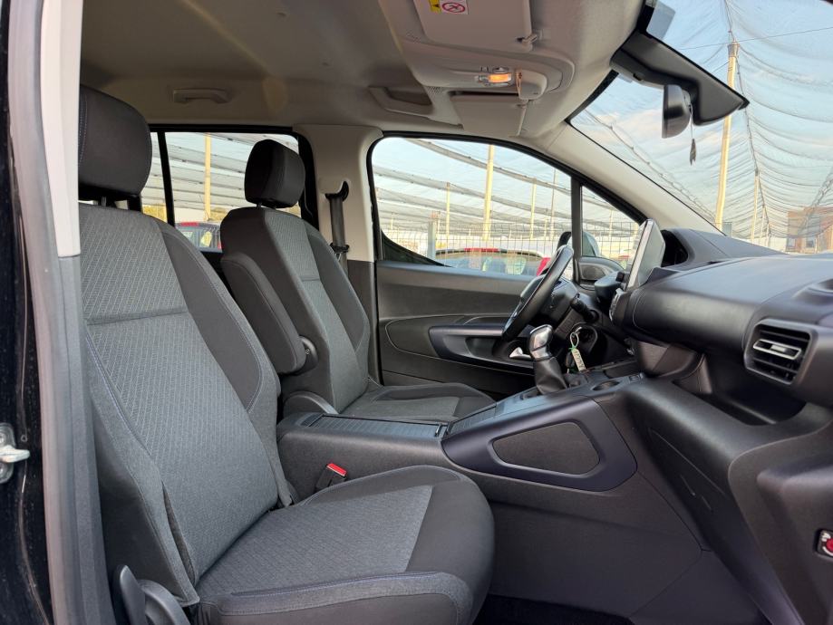 Peugeot Rifter 1,5HDI VELIKI SERVIS,TEMPOMAT,PDC,KUKA,JAMSTVO, fotografija 19