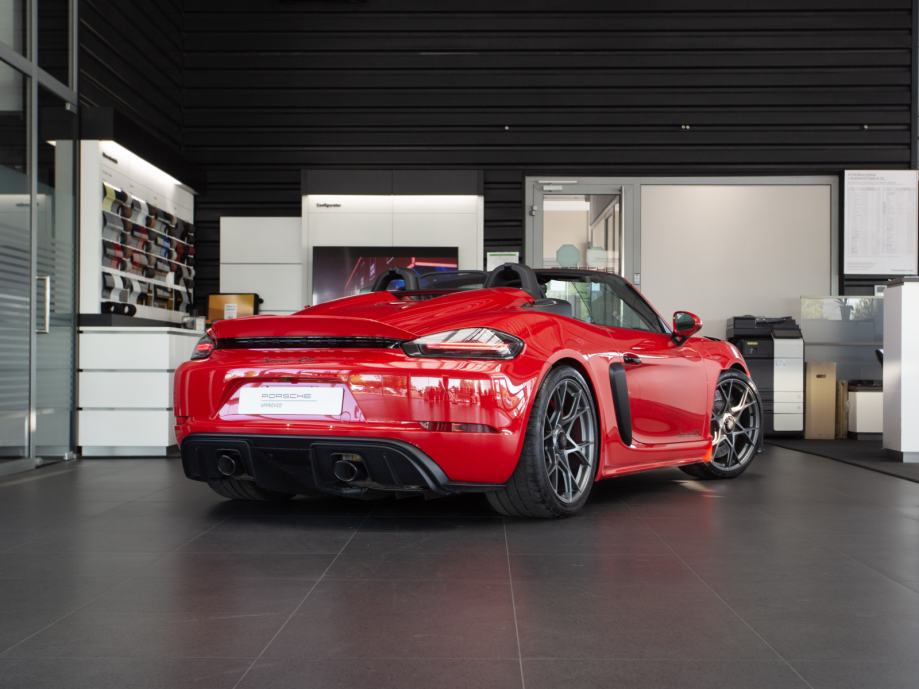 Porsche 718 Spyder RS (PORSCHE APPROVED JAMSTVO), fotografija 6