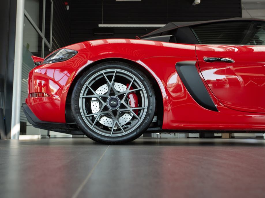 Porsche 718 Spyder RS (PORSCHE APPROVED JAMSTVO), fotografija 11