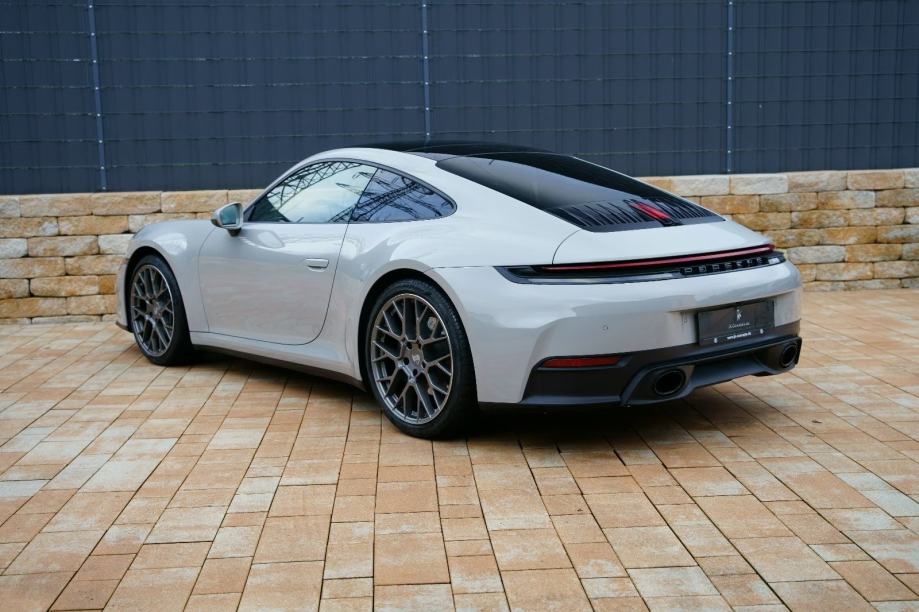 Porsche 911 992.2 Carrera Chrono, fotografija 4