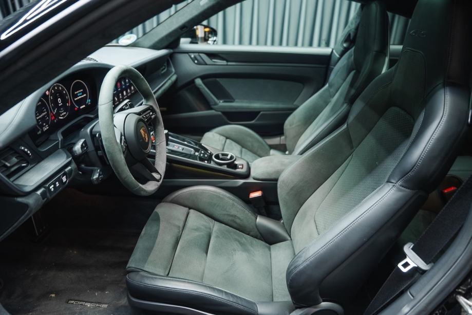 Porsche 911 992.2 Carrera 4 GTS HD Matrix PANO Lift, fotografija 11