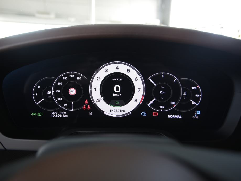 Porsche 911 Carrera 4 GTS (992 II) (PORSCHE APPROVED JAMSTVO), fotografija 15