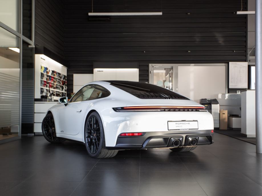 Porsche 911 Carrera 4 GTS (992 II) (PORSCHE APPROVED JAMSTVO), fotografija 3