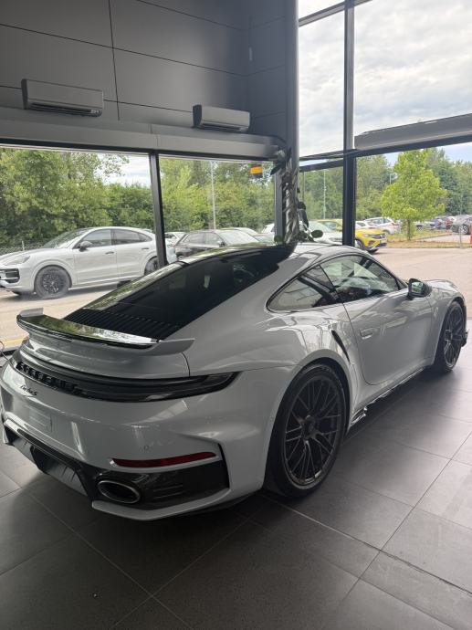 Porsche 992.2 TURBO S, fotografija 12