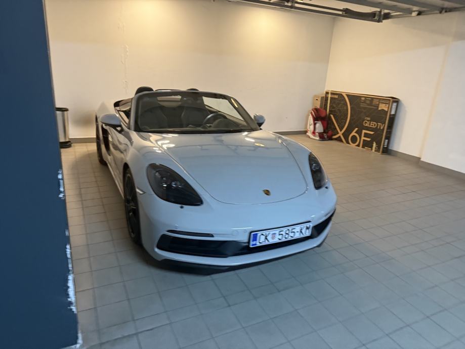 Porsche Boxster 4.0 GTS automatik, fotografija 4