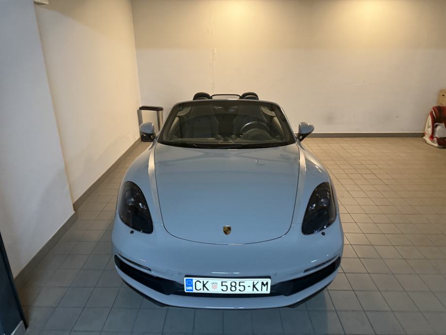 Porsche Boxster 4.0 GTS automatik, fotografija 3