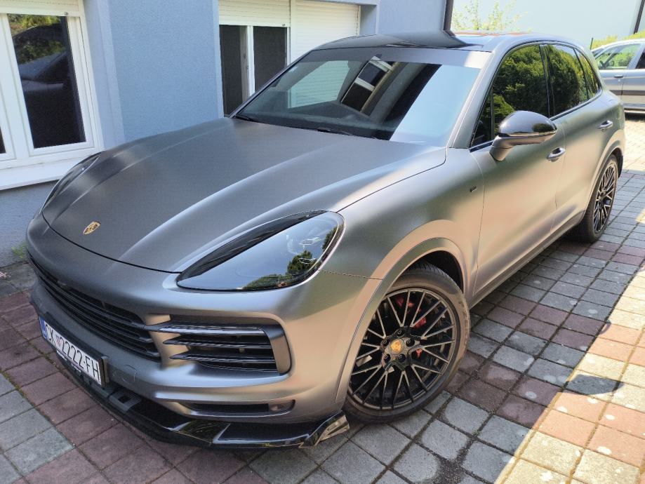 Porsche Cayenne 3.0 V6 Turbo.B + Struja (E-Hybrid), fotografija 13