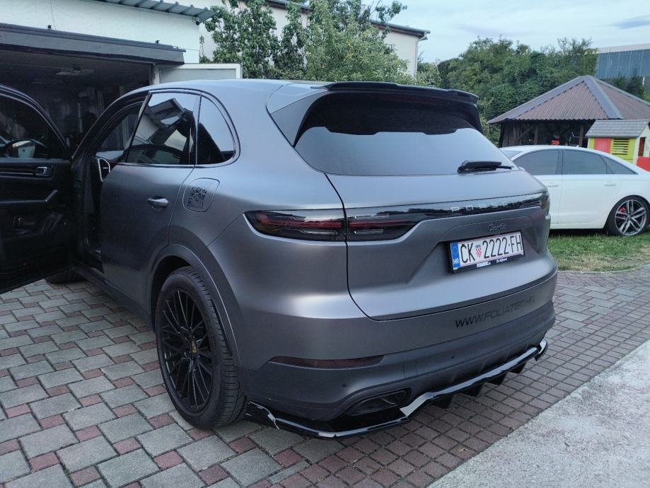 Porsche Cayenne 3.0 V6 Turbo.B + Struja (E-Hybrid), fotografija 3