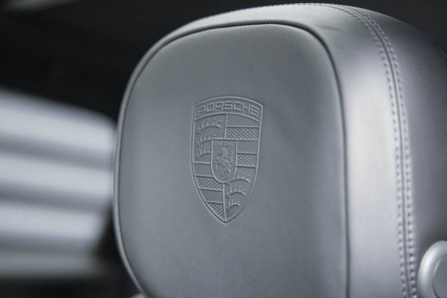 Porsche Cayenne Black Edition, fotografija 15