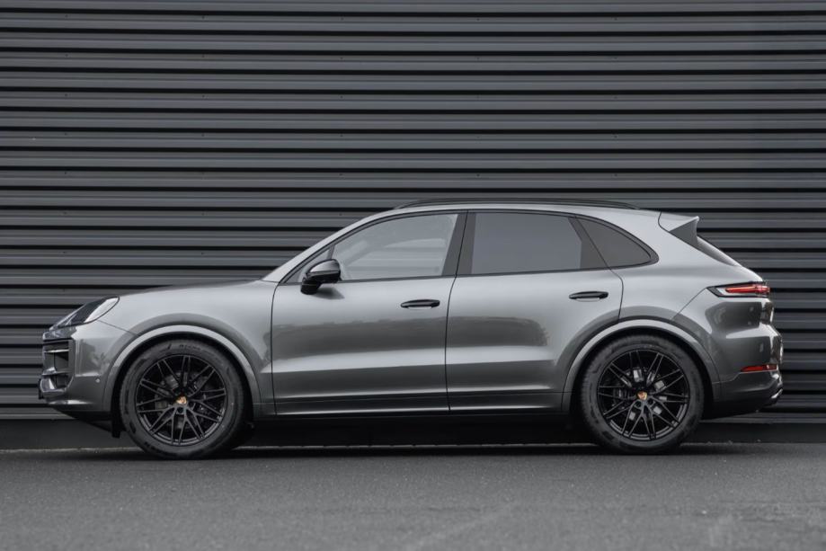 Porsche Cayenne Black Edition, fotografija 3