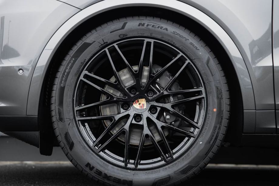 Porsche Cayenne Black Edition, fotografija 5