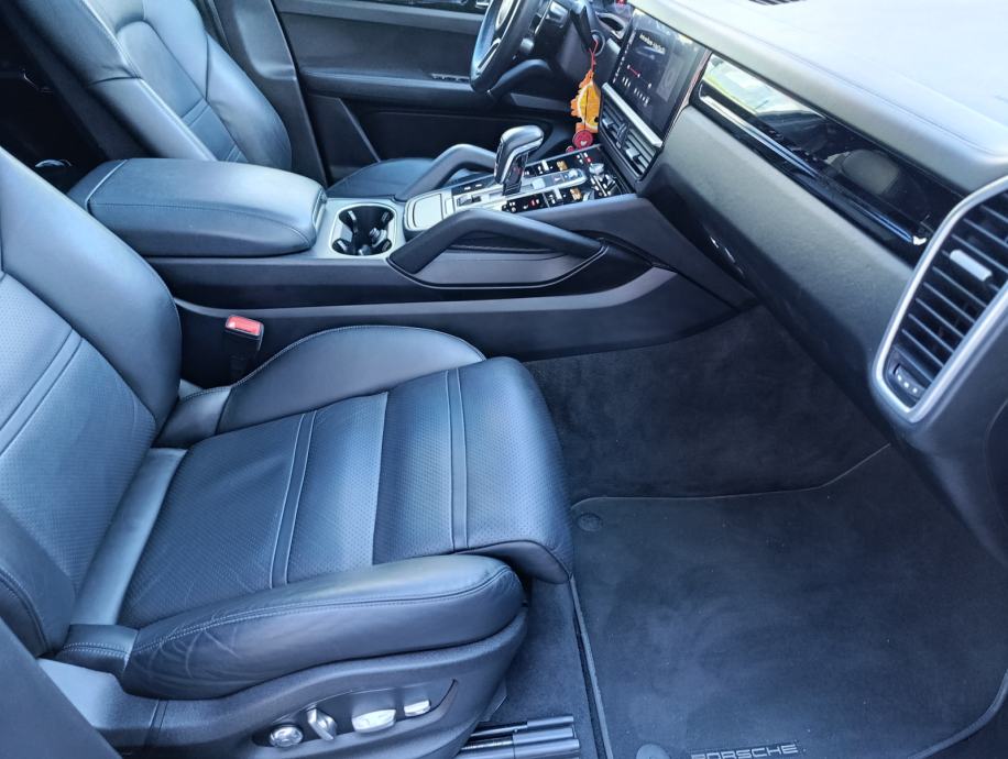 Porsche Cayenne Coupe, 340ks, panorama, sportska sjedala, fotografija 9