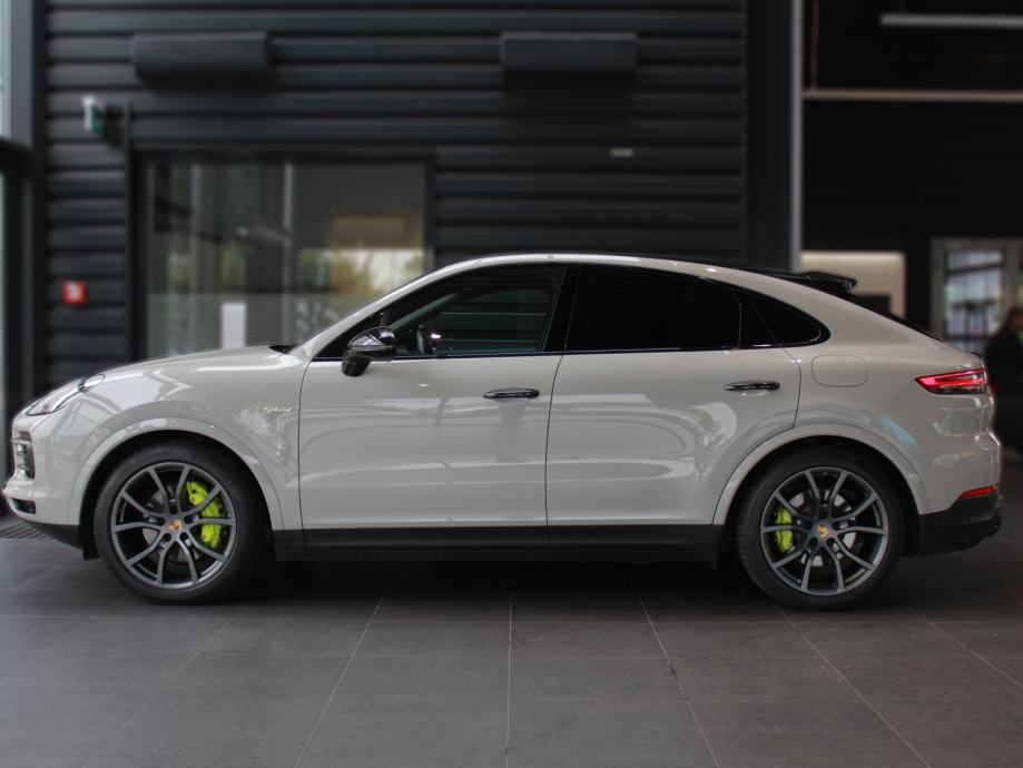 Porsche Cayenne Coupe Ehybrid, 2020 god.