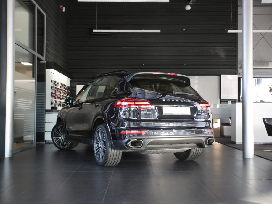 Porsche Cayenne Diesel Platinum Edition (PORSCHE APPROVED JAMSTVO), fotografija 3