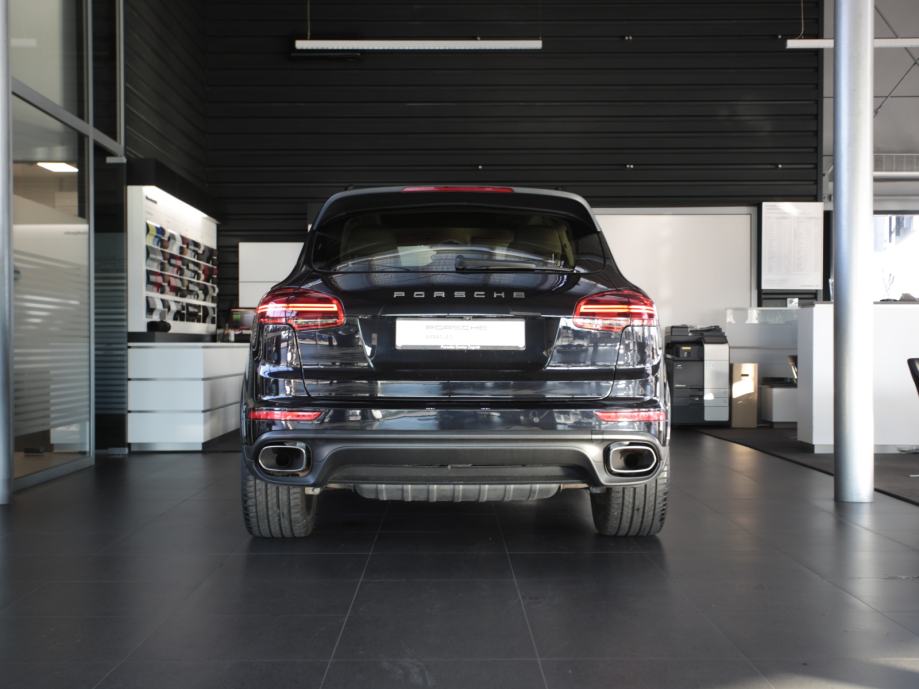 Porsche Cayenne Diesel Platinum Edition (PORSCHE APPROVED JAMSTVO), fotografija 8
