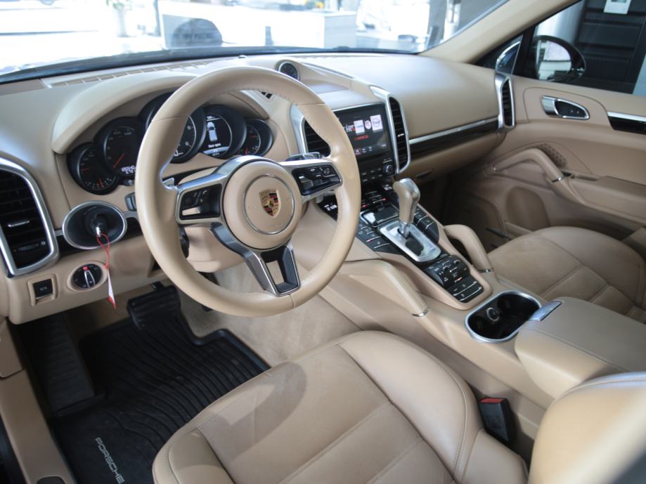 Porsche Cayenne Diesel Platinum Edition (PORSCHE APPROVED JAMSTVO), fotografija 14