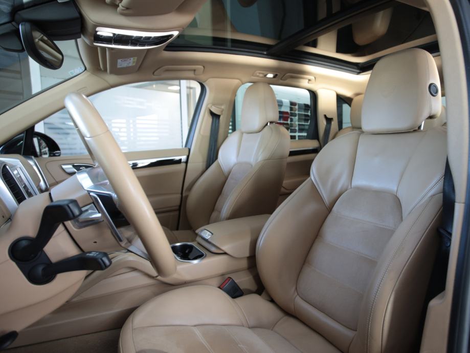 Porsche Cayenne Diesel Platinum Edition (PORSCHE APPROVED JAMSTVO), fotografija 15