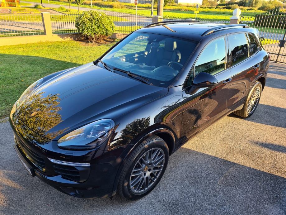 Porsche Cayenne Diesel Platinum Edition sport chrono, PDLS+, PCM4.0