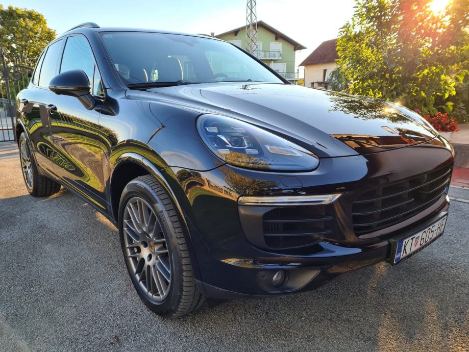 Porsche Cayenne Diesel Platinum Edition sport chrono, PDLS+, PCM4.0