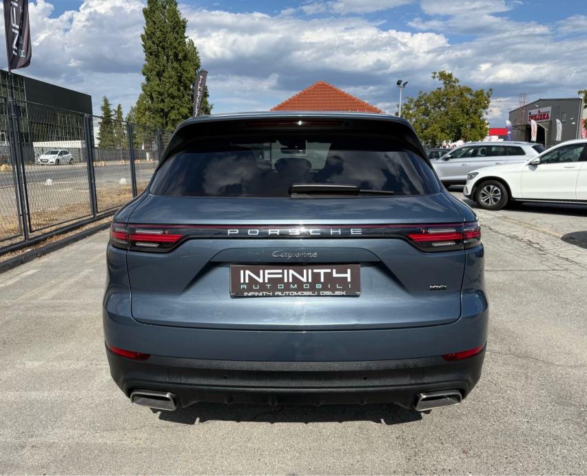 Porsche Cayenne E-Hybrid NAVI, ALU R22, BOSE, CHRONO, MATRIX, 462kS, fotografija 8