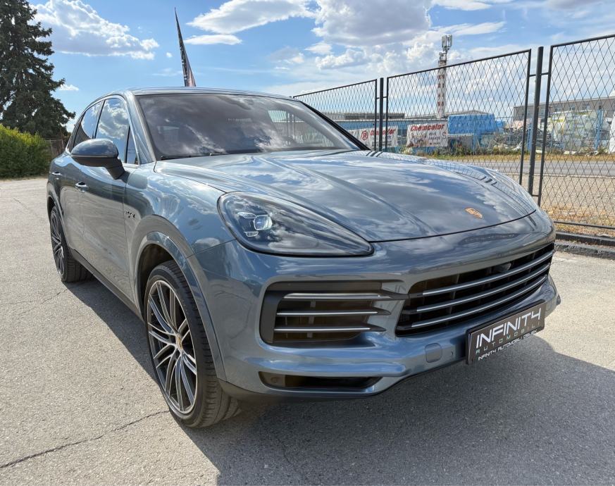 Porsche Cayenne E-Hybrid NAVI, ALU R22, BOSE, CHRONO, MATRIX, 462kS, fotografija 12