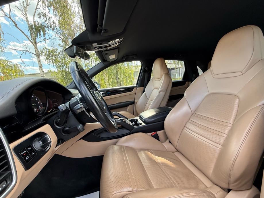 Porsche Cayenne E-Hybrid NAVI, ALU R22, BOSE, CHRONO, MATRIX, 462kS, fotografija 15