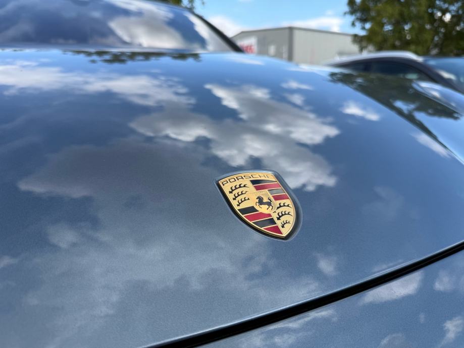 Porsche Cayenne E-Hybrid NAVI, ALU R22, BOSE, CHRONO, MATRIX, 462kS, fotografija 13
