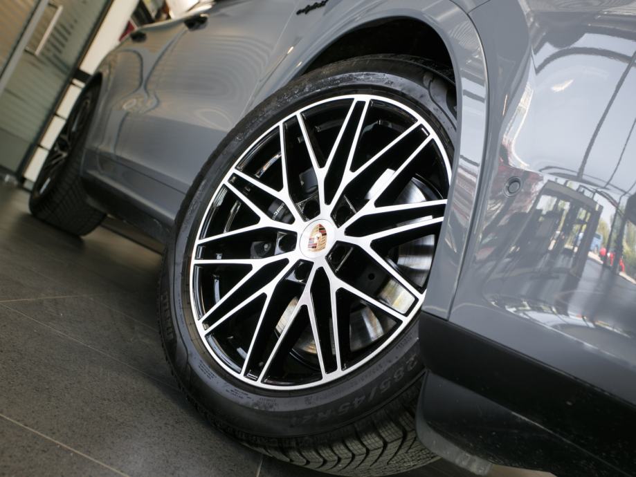 Porsche Cayenne E-Hybrid Coupé (PORSCHE APPROVED JAMSTVO), fotografija 11