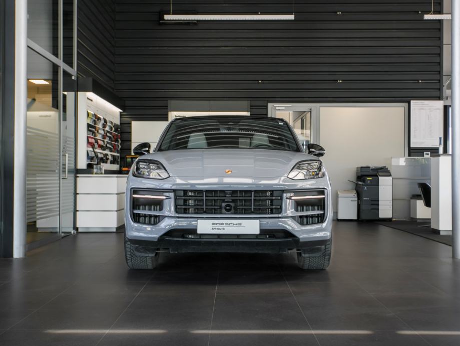 Porsche Cayenne E-Hybrid Coupé (PORSCHE APPROVED JAMSTVO), fotografija 4