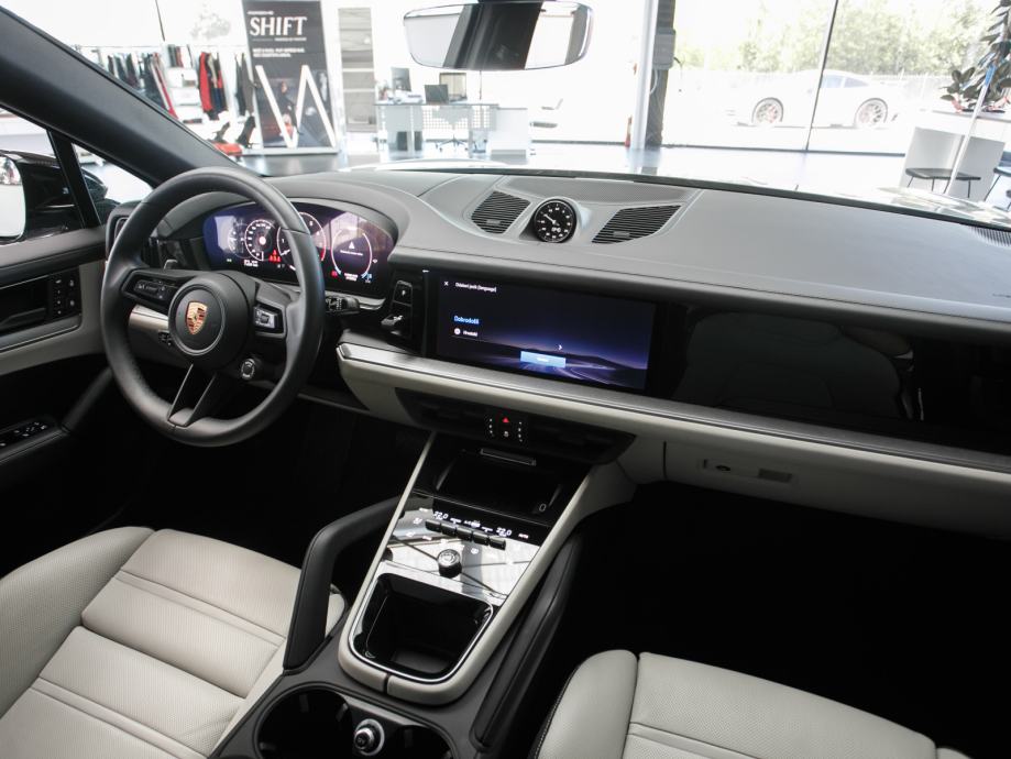 Porsche Cayenne E-Hybrid Coupé (PORSCHE APPROVED JAMSTVO), fotografija 14