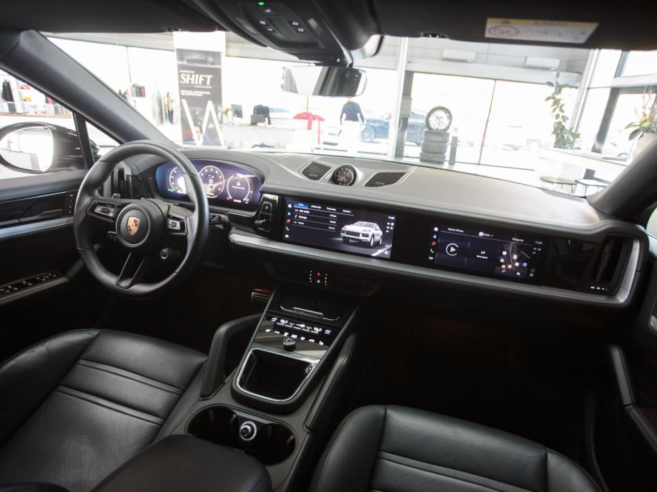 Porsche Cayenne E-Hybrid Coupé (PORSCHE APPROVED JAMSTVO), fotografija 16