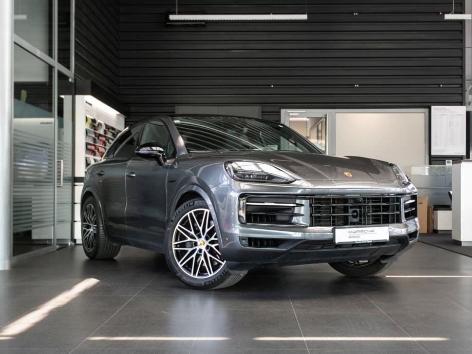 Porsche Cayenne E-hybrid Coupe (PORSCHE APPROVED JAMSTVO), fotografija 4