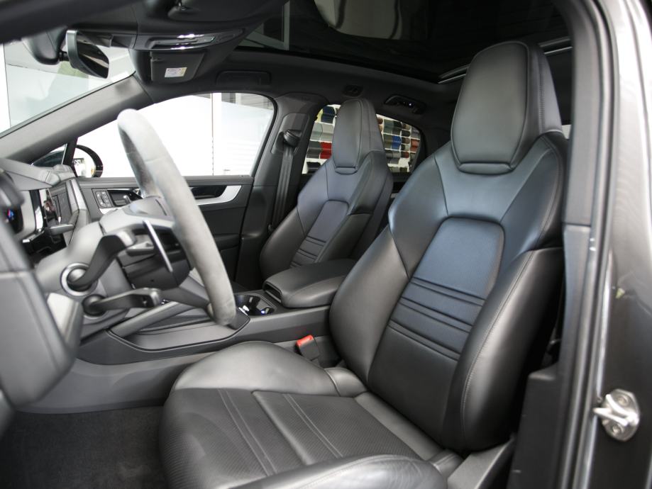Porsche Cayenne E-hybrid Coupe (PORSCHE APPROVED JAMSTVO), fotografija 17