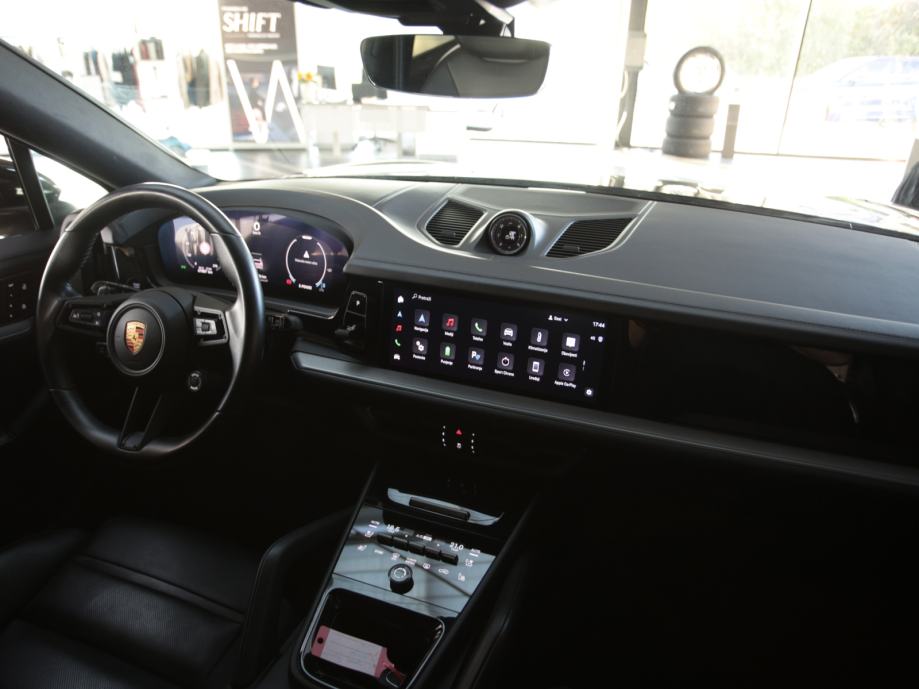 Porsche Cayenne E-hybrid Coupe (PORSCHE APPROVED JAMSTVO), fotografija 17