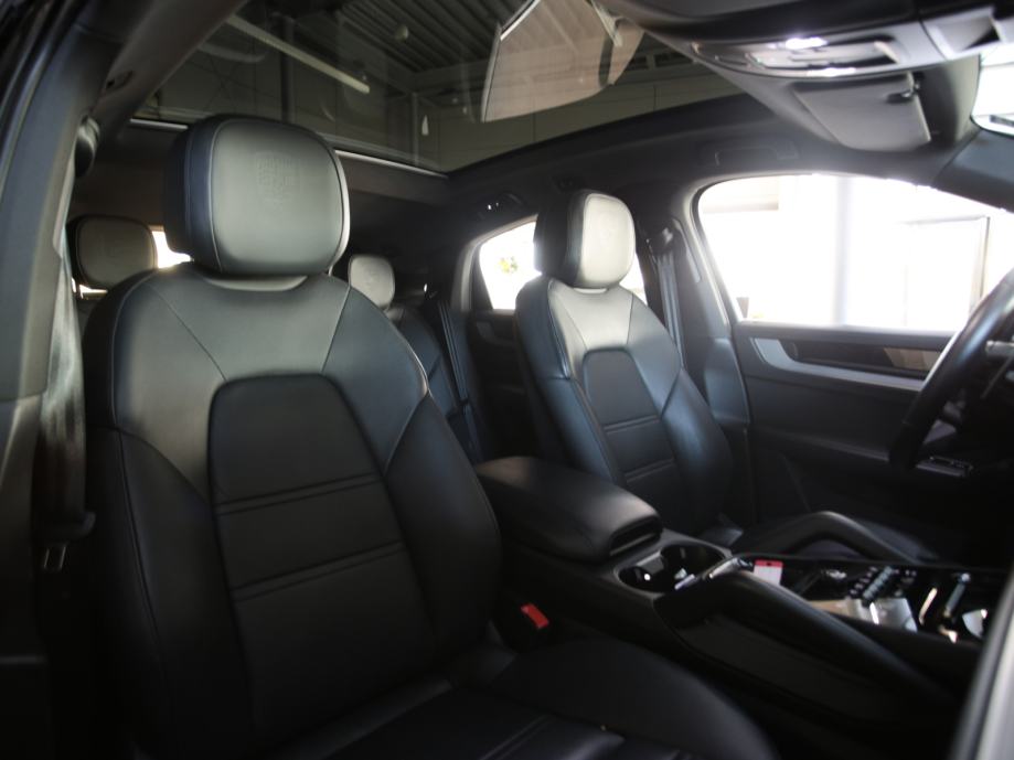 Porsche Cayenne E-hybrid Coupe (PORSCHE APPROVED JAMSTVO), fotografija 18