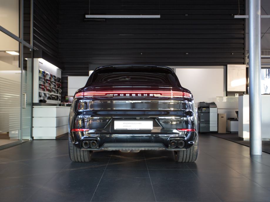 Porsche Cayenne E-hybrid Coupe (PORSCHE APPROVED JAMSTVO), fotografija 8
