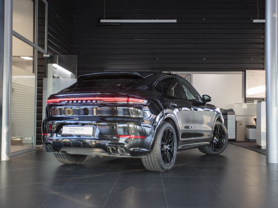 Porsche Cayenne E-hybrid Coupe (PORSCHE APPROVED JAMSTVO), fotografija 6