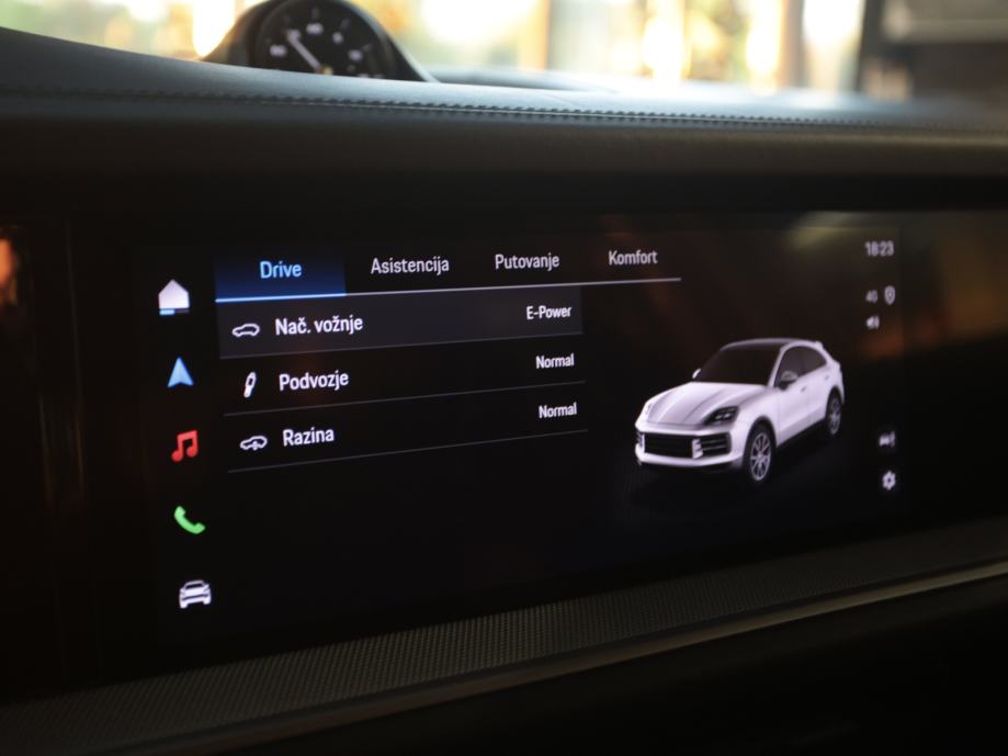 Porsche Cayenne E-hybrid Coupe (PORSCHE APPROVED JAMSTVO), fotografija 20