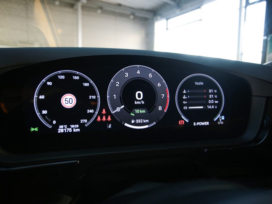 Porsche Cayenne E-hybrid Coupe (PORSCHE APPROVED JAMSTVO), fotografija 19