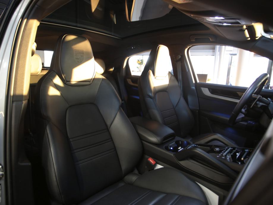 Porsche Cayenne E-hybrid Coupe (PORSCHE APPROVED JAMSTVO), fotografija 16