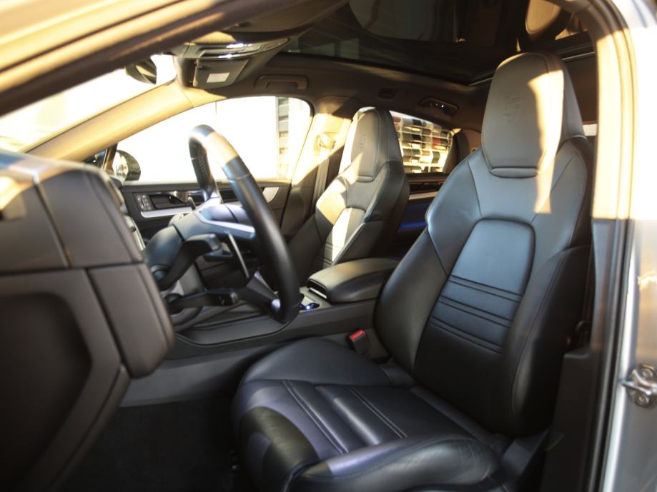 Porsche Cayenne E-hybrid Coupe (PORSCHE APPROVED JAMSTVO), fotografija 14