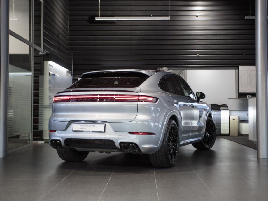 Porsche Cayenne E-hybrid Coupe (PORSCHE APPROVED JAMSTVO), fotografija 6