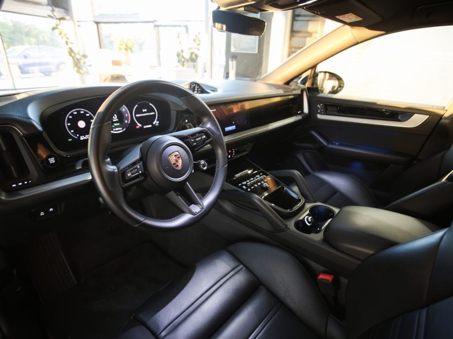 Porsche Cayenne E-hybrid Coupe (PORSCHE APPROVED JAMSTVO), fotografija 13