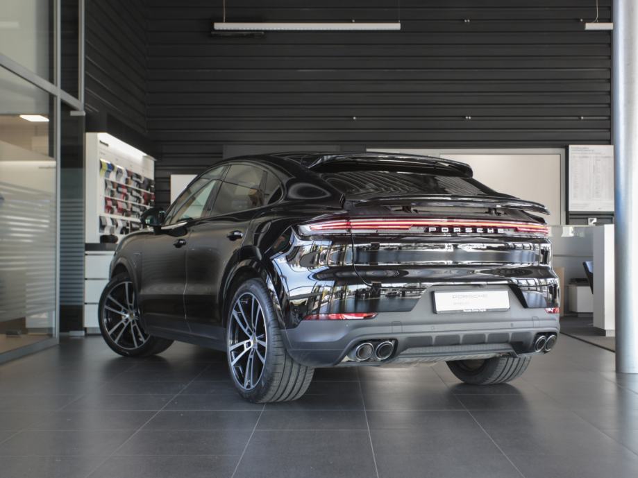 Porsche Cayenne E-hybrid Coupe (PORSCHE APPROVED JAMSTVO), fotografija 3