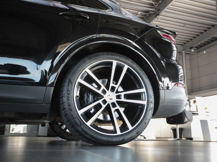 Porsche Cayenne E-hybrid Coupe (PORSCHE APPROVED JAMSTVO), fotografija 10