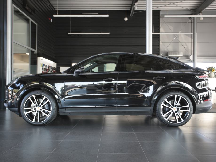Porsche Cayenne E-hybrid Coupe (PORSCHE APPROVED JAMSTVO), fotografija 2