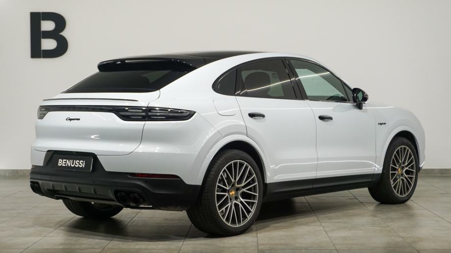 PORSCHE CAYENNE COUPE EHYBRID, 2022 god.