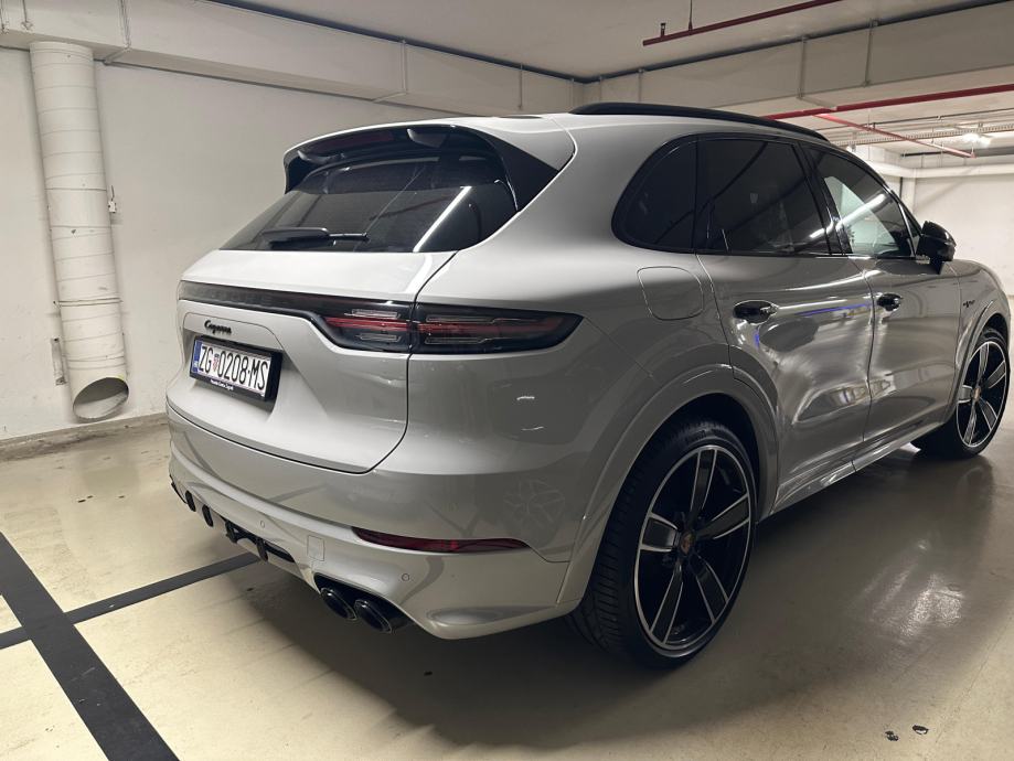Porsche Cayenne E-hybride Platinum Edition, fotografija 6
