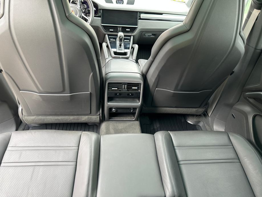 Porsche Cayenne E-hybride Platinum Edition, fotografija 10